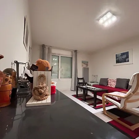 31 Bd De Launay * Ναντ