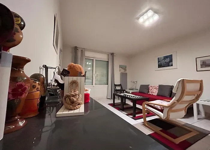 31 Bd De Launay * Ναντ